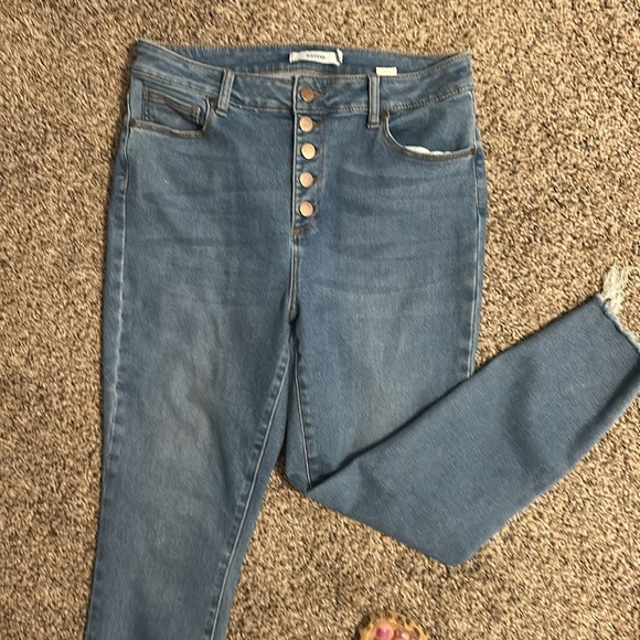 High Rise Button Up Skinny Jeans - Picture 2 of 4